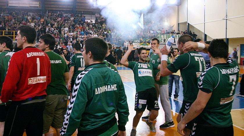 «Λύκοι» δάγκωσαν την ΑΕΚ!
