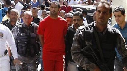 Σκότωσε την ερωμένη του και την έδωσε στα σκυλιά του!