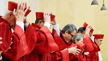 Μεγάλη Τετάρτη για το ευρώ