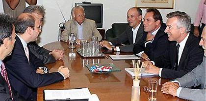 Απελευθέρωση των χερσαίων μεταφορών - νέα πολιτικών τελών αεροδρομίων