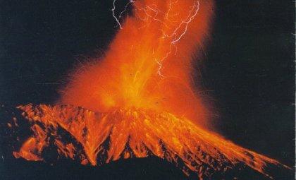 Έκρηξη ηφαιστείου «on camera» στην Ιαπωνία