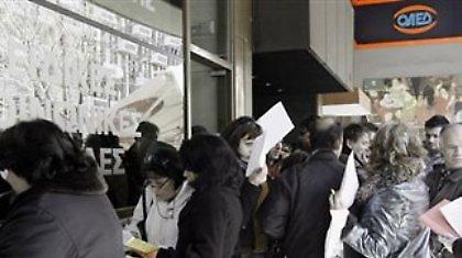 Στο 23,6% η ανεργία στο β΄τρίμηνο