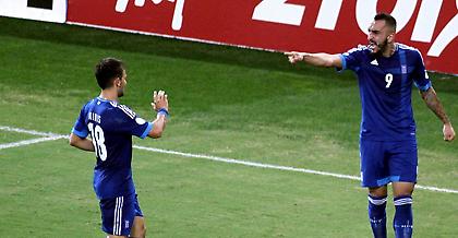 Μια «γαλανόλευκη» πεντάδα αστέρων