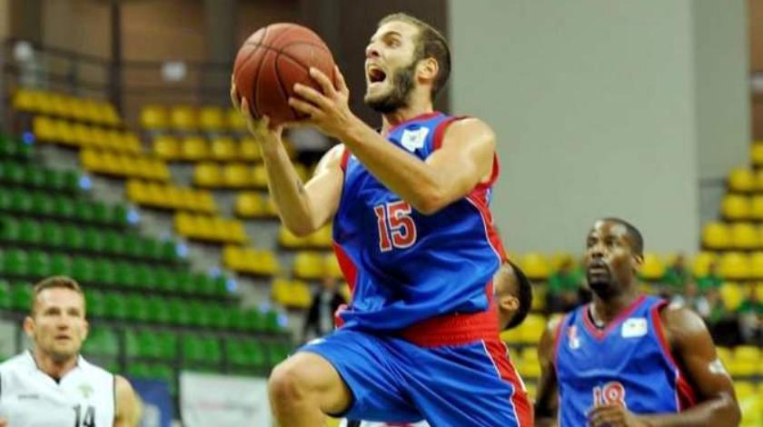 Με το τρόπαιο στις αποσκευές