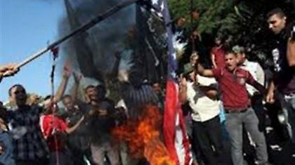 Η Γαλλία απαγορεύει τις διαδηλώσεις για την αντι-ισλαμική ταινία