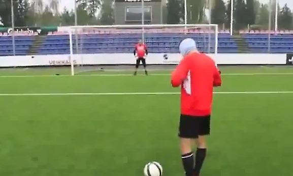 Γκολάρα στα τυφλά (video)