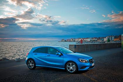 Με δώρο πακέτο εξοπλισμού, ξεκίνησε πωλήσεις η νέα Mercedes A-Class