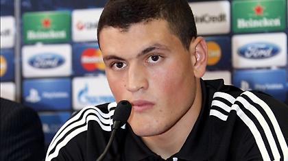 «Να περάσει ο Ολυμπιακός και η Σάλκε»