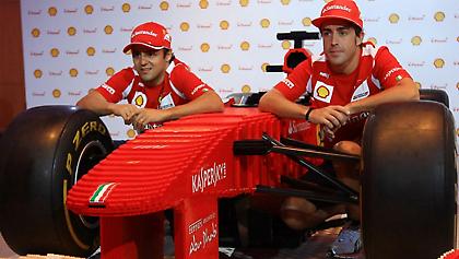 Ο κόσμος το έχει τούμπανο…