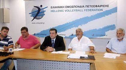 Πρεμιέρα με ντέρμπι