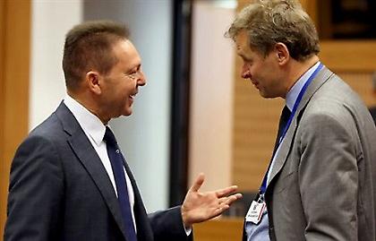 Τα βρήκαν Τρόικα - Στουρνάρας