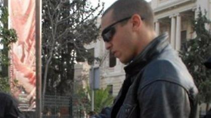 Αποδοκίμασαν τον Κασιδιάρη οι τρίτεκνοι