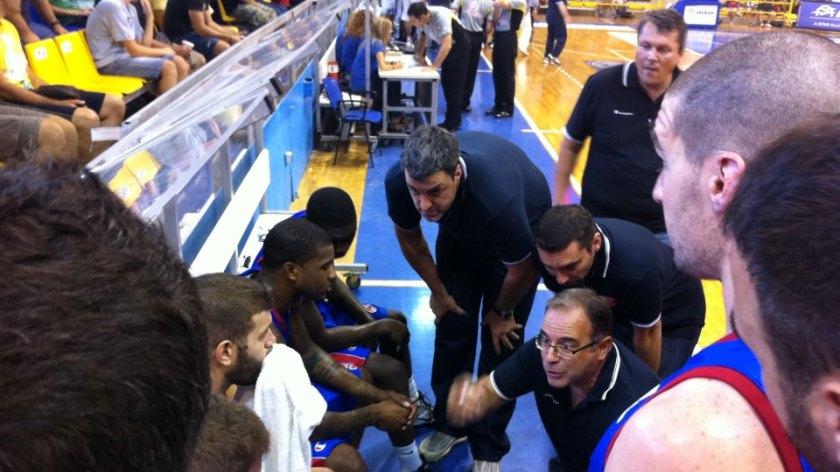 «Κυανέρυθρος»... πεντοζάλης