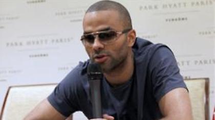 O Πάρκερ έδειξε το στήθος του για την Κέιτ Μίντλετον