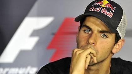 Ο Αλγκουερσουαρί επιστρέφει