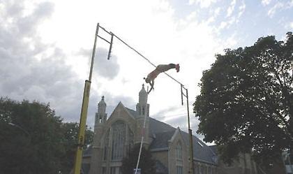 Αλμα μόνο για εκείνους