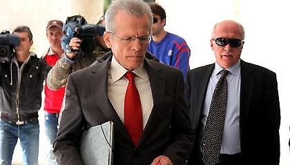 Συνεχίζουν το ψάξιμο