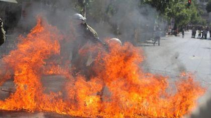Ένταση στο Σύνταγμα