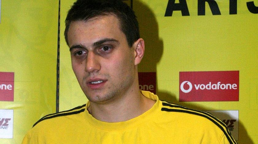 Τα βρήκαν με Πάουνιτς