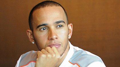 Στη Mercedes ο Χάμιλτον!