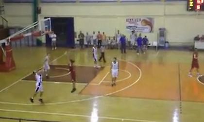 Απίθανο Buzzer Beater (video)