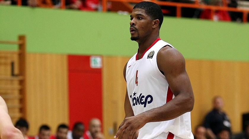 Χάινς: «Βελτίωση στην άμυνα»