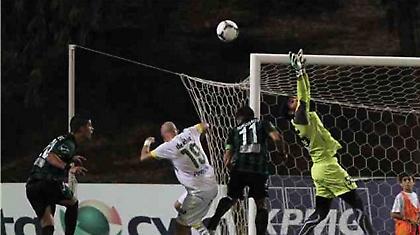 Νίκη και κορυφή για ΑΕΚ