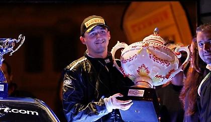 Ακόμη μία νίκη για τον Κούμπιτσα