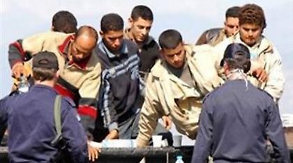 Εντείνεται το κύμα λαθρομετανάστευσης από τα τουρκικά παράλια