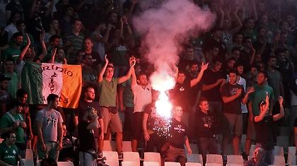 Αποδοκιμασίες και στους παίκτες