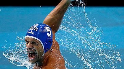 Ένας κορυφαίος κρεμάει το σκουφάκι του