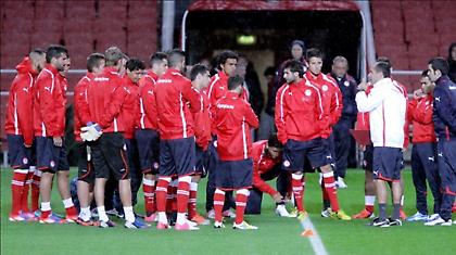 Οταν πάει στην Αγγλία ο Ολυμπιακός βλέπουμε το έργο...