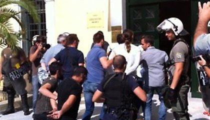 Ποινική δίωξη για πλημμέλημα στους 12 συλληφθέντες