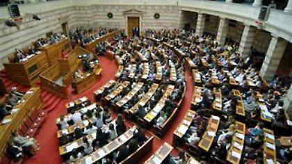 Ολιγόλεπτη διακοπή της συνεδρίασης της Ολομέλειας λόγω της Χρυσής Αυγής