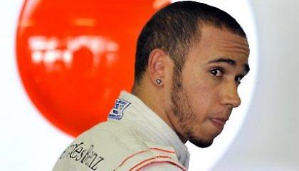 Χάμιλτον: «Δεν τα παρατάω»