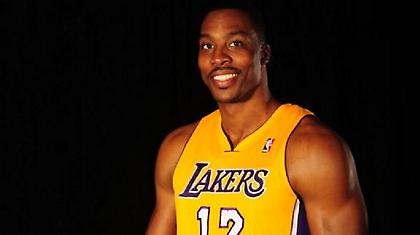 Δύσκολα προλαβαίνει ο «Σούπερμαν»