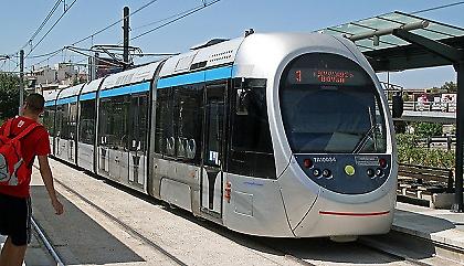 Επίθεση με μολότοφ στο Νέο Φάληρο