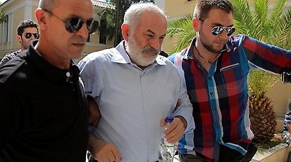 Σμπώκος: Η Βίκυ με απείλησε για να βοηθήσω τον Ακη