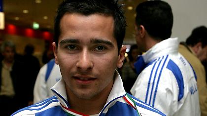 Δεν αφήνουν τον Μάρα να πάρει πτυχίο!