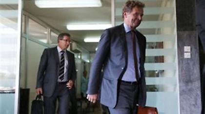 Ξεκίνησε η συνάντηση Γ. Στουρνάρα με την τρόικα