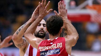 Νίκησε αλλά δεν έ-Λαμπε!