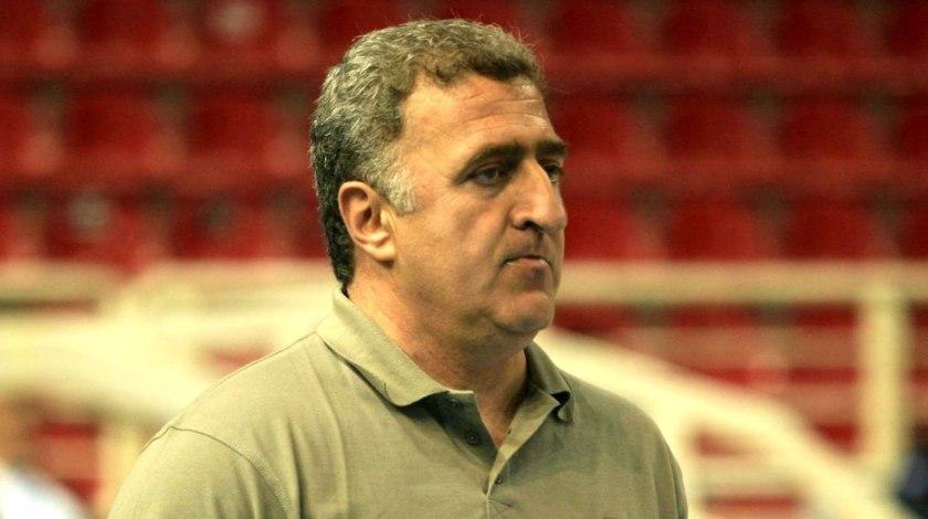 «Στόχος η παραμονή»