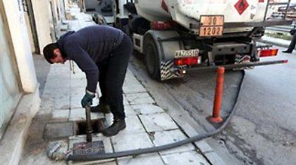 Απειλούν να μην ξεκινήσουν διανομή πετρελαίου τη Δευτέρα
