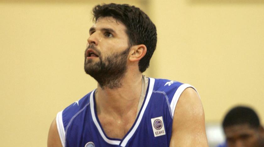 Παπαμακάριος: «Το προβάδισμα στον Ολυμπιακό»