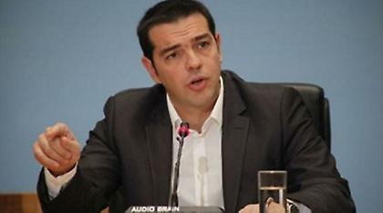 Τσίπρας: «Διαλύουν τη χώρα»