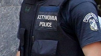 Σε διαθεσιμότητα δύο αστυνομικοί για την απόδραση