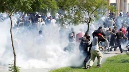 Τυνησία: Ένας νεκρός στη διάρκεια συγκρούσεων αντίπαλων πολιτικών ομάδων