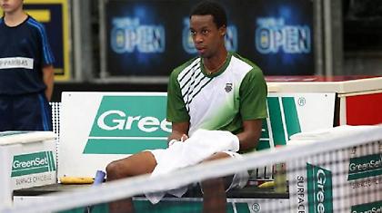 Τέλος η σεζόν για Μονφίς