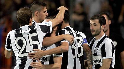 Δεύτερος, μόνος και κάτι σαν …ΠΑΟΚ