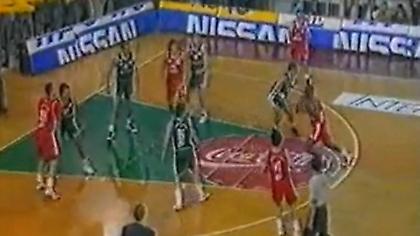 «Αιώνια» μάχη στη Γλυφάδα (video)